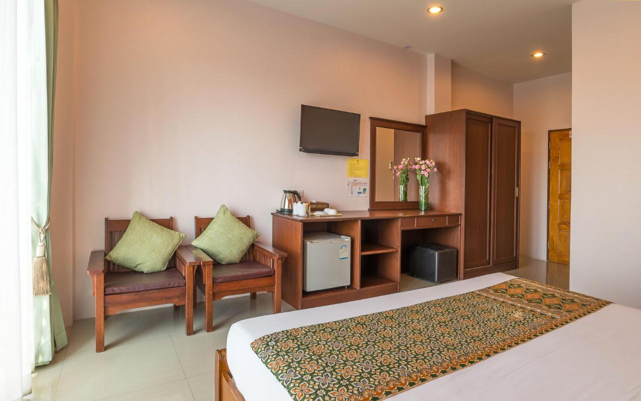 Krabi Phetpailin Hotel Екстер'єр фото
